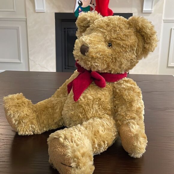 Russ Bombay Co Exclusive GILMORE 2004 7th Annual Christmas Charity Bear 16 inch - Picture 6 of 8